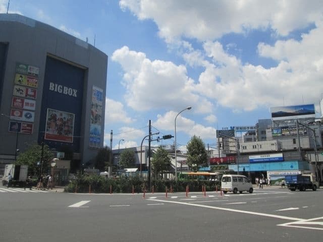 Living in Takadanobaba: What is it Like for Foreigners?