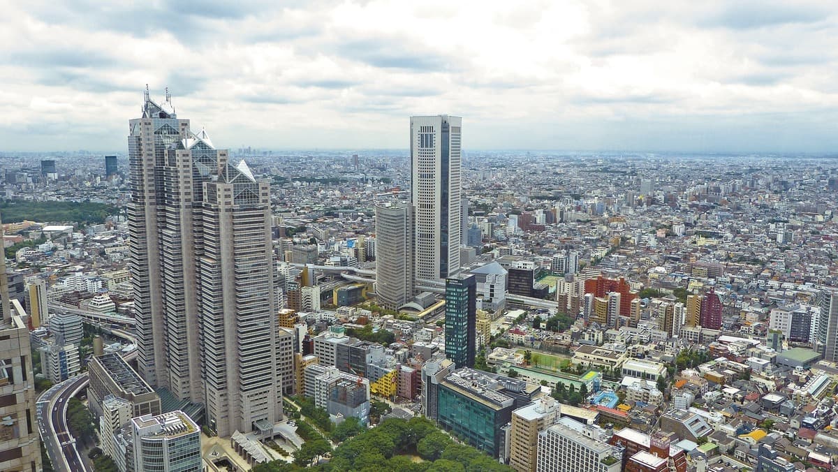 Advantages and Disadvantages of Investing in Japanese Property